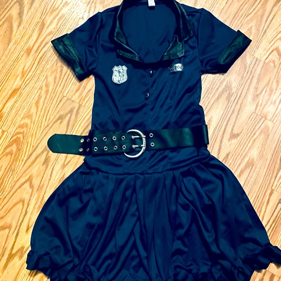 Girls Policewoman costume outfit - Picture 1 of 5